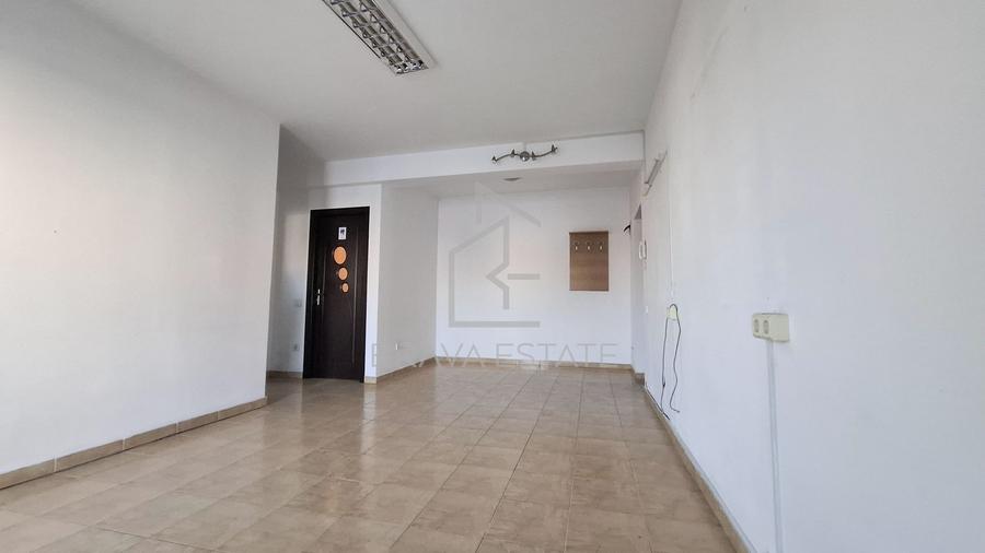 Spațiu comercial, de 40 mp, în Florești