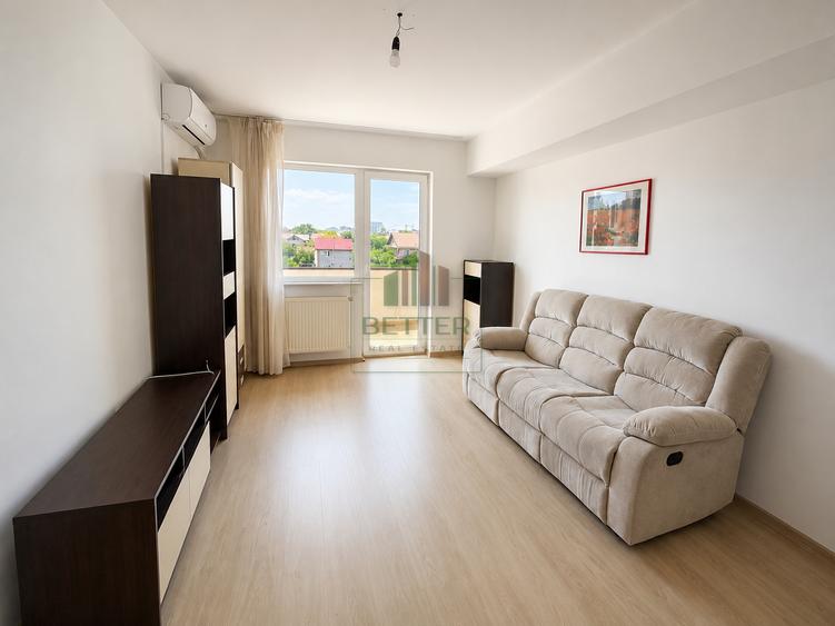 Apartament 3 camere de vânzare, Sector 4, 800 m metrou și balcon generos - 1