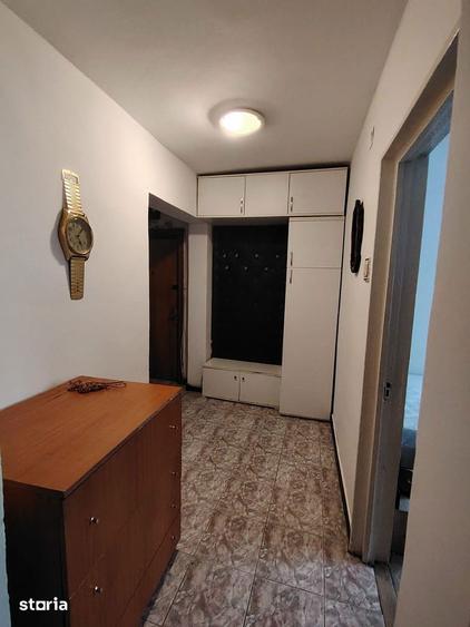 Apartament cu 3 camere în Micro 4
