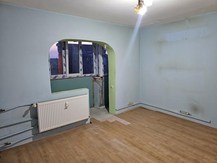Apartament decomandat în Bucur Obor