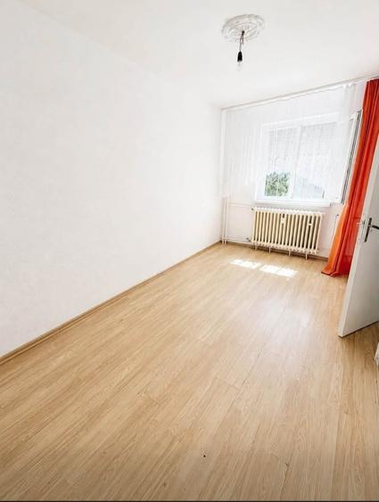 Apartament cu 2 camere semidecomandat în Km 4-5