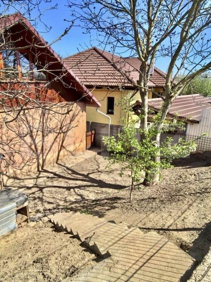 Casă individuală cu 4 camere cu Teren 312 Mp în Bărăbanț