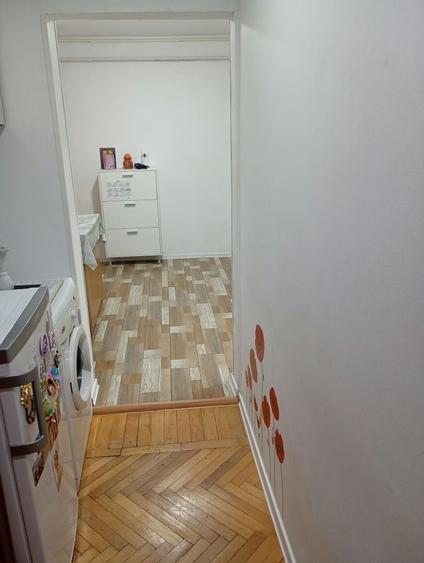 Apartament cu 2 camere semidecomandat în Micro 17