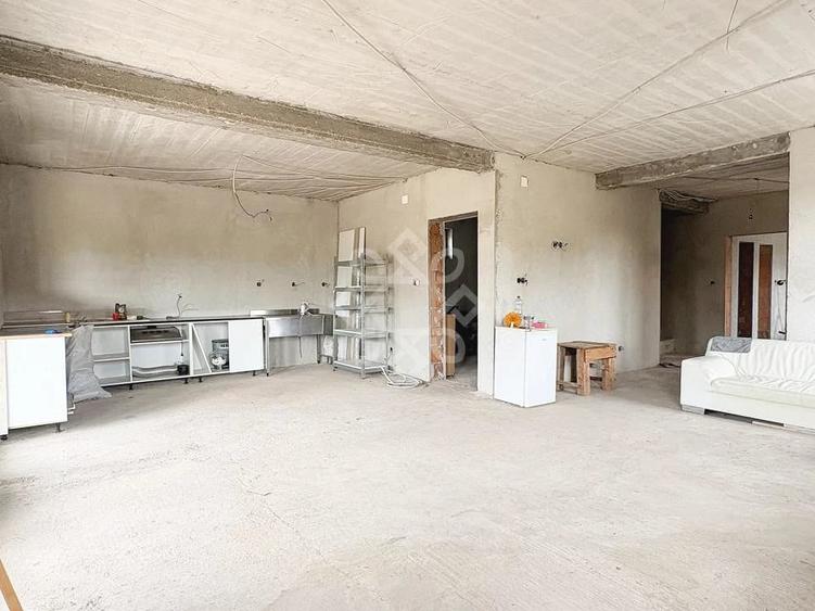 Casă cu Teren 745 Mp în Episcopia Bihorului