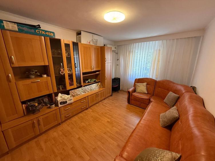 Apartament cu 2 camere decomandat, mobilat în CET