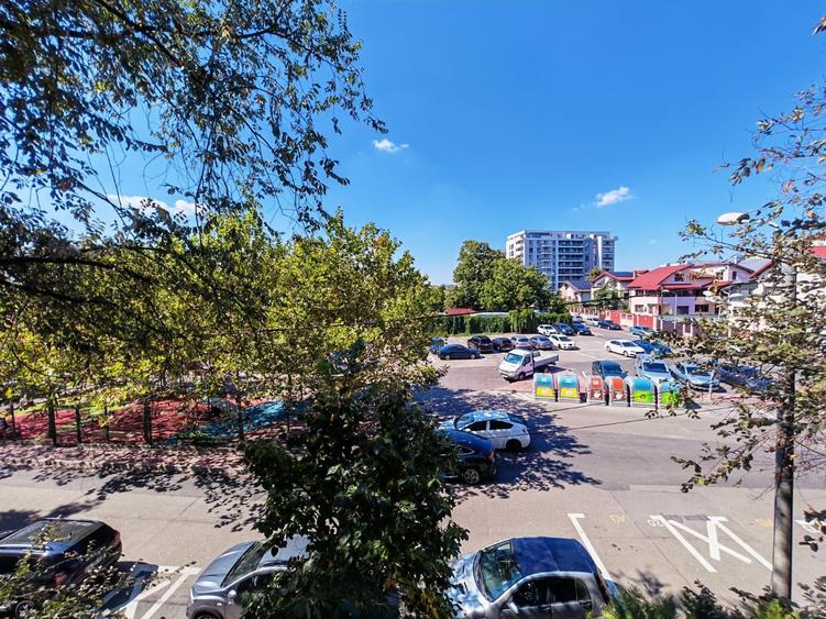 Apartament cu 3 camere decomandat în Vitan Mall