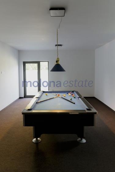 Duplex cu 12 camere cu Canalizare în Andrei Mureșanu