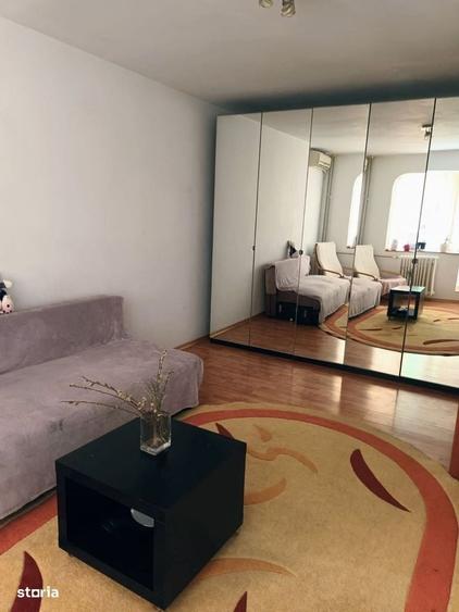 Apartament cu 2 camere decomandat în Păcii