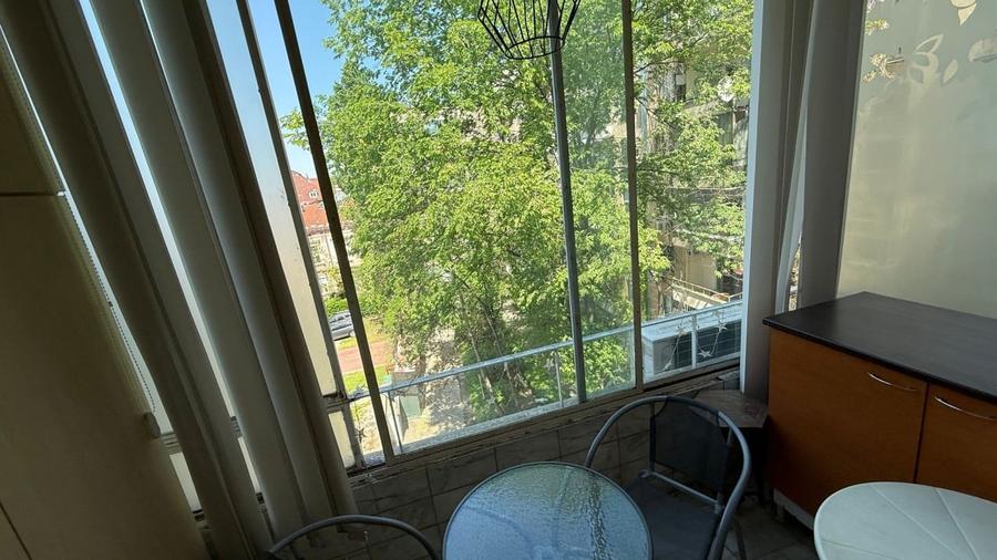 Apartament cu 2 camere decomandat, mobilat în P-ța Amzei