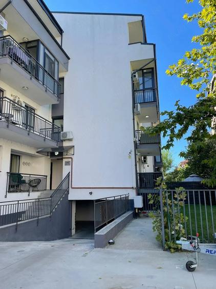 Apartament cu 3 camere decomandat, mobilat în Dobroești