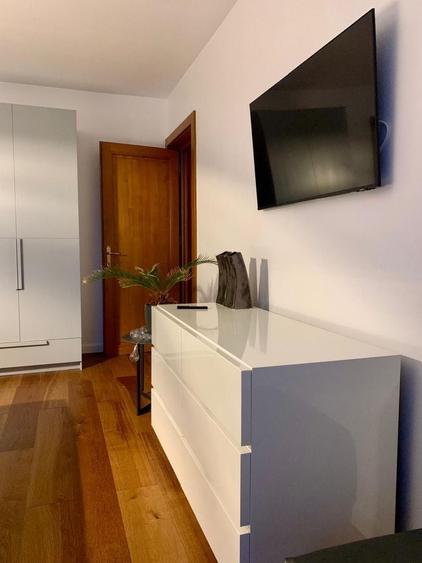 Apartament cu 2 camere decomandat în Cornișa