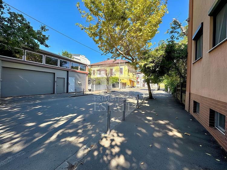 Apartament cu 2 camere semidecomandat, mobilat în Unirii