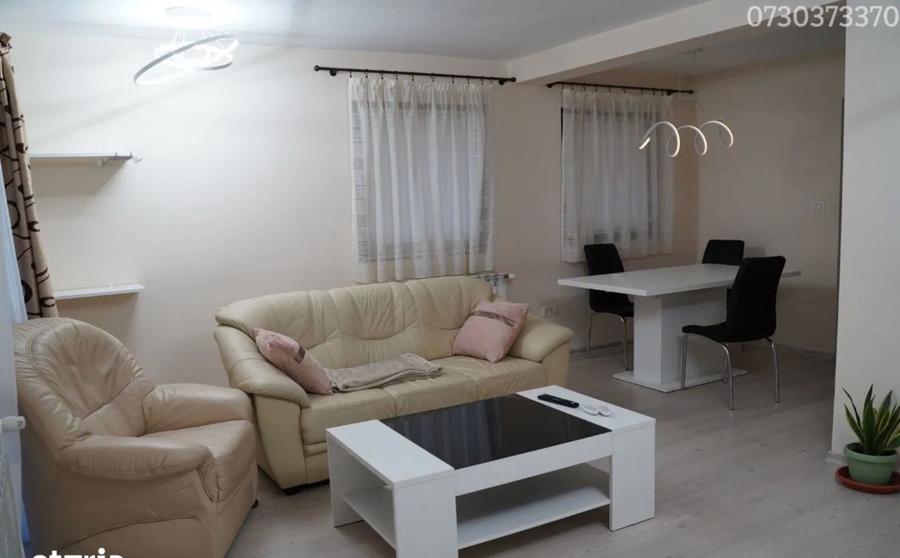 Casă cu 4 camere în Dumbrăvița