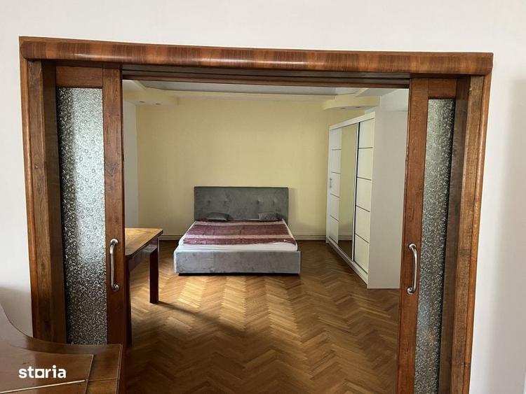 Casă cu 3 camere decomandat în Ștefan cel Mare