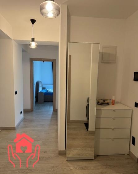 Apartament cu 3 camere semidecomandat, mobilat în P-ța Alba Iulia