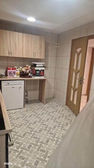 Apartament cu 2 camere în Brăești