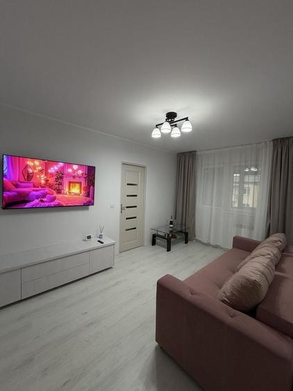 Apartament cu 2 camere nedecomandat în Micro 15