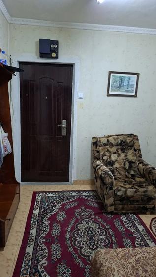 Apartament cu 3 camere decomandat în Pajura