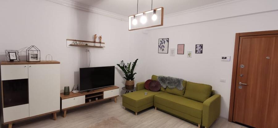 Apartament cu 2 camere decomandat în Central