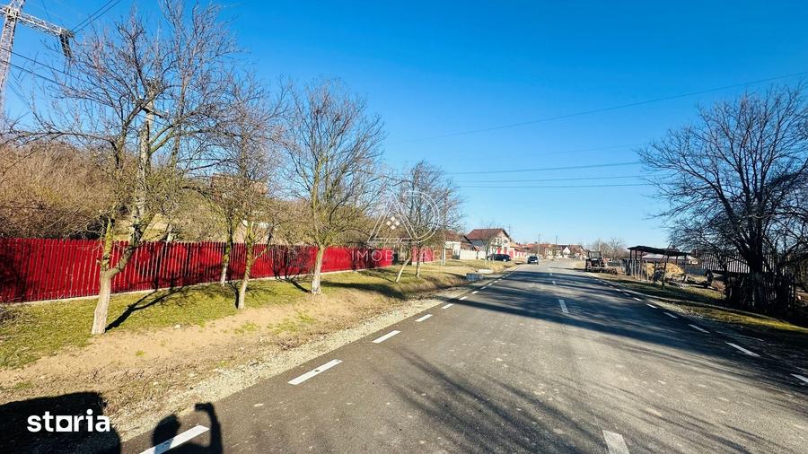 Teren de 5544 mp, în Bâlteni