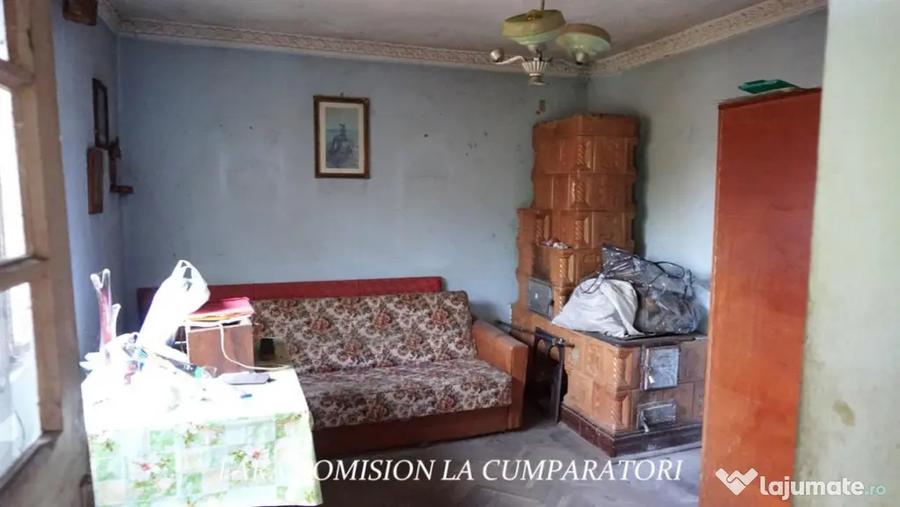Casă cu 4 camere cu Teren 1730 Mp în Mihăești