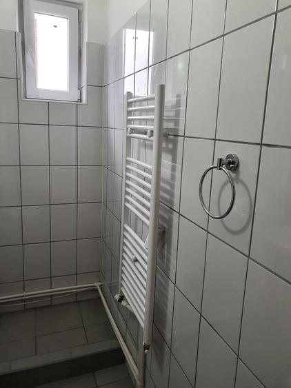 Garsonieră decomandată în Petros