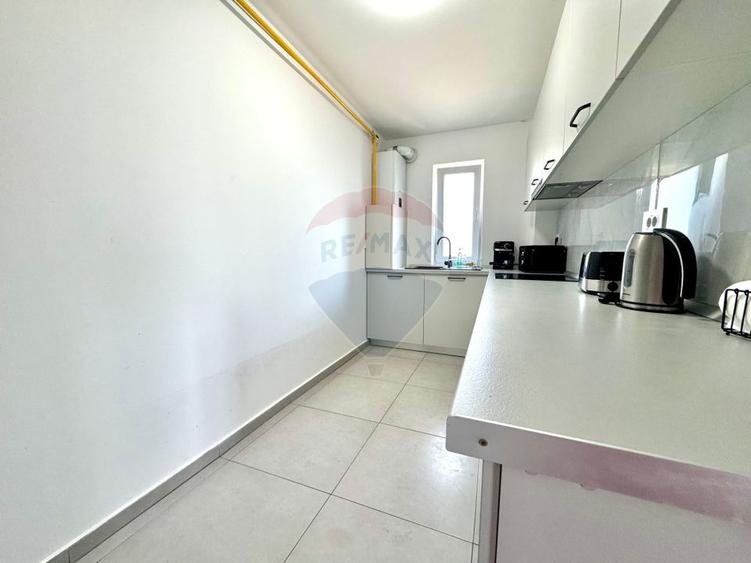 Apartament cu 2 camere, mobilat în Central