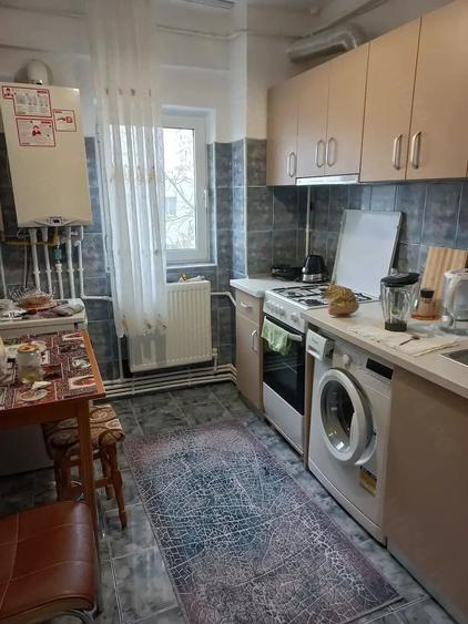 Apartament cu 2 camere decomandat în Dacia