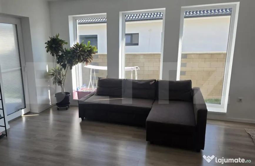 Casă cu 3 camere cu Teren 450 Mp în Central