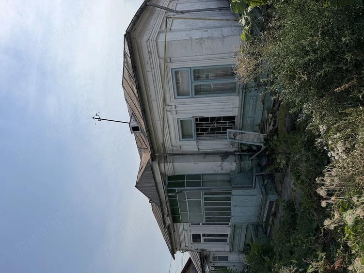Casă cu Teren 409 Mp în Central
