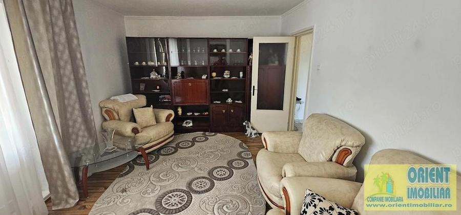 Apartament cu 2 camere decomandat în Km 4-5