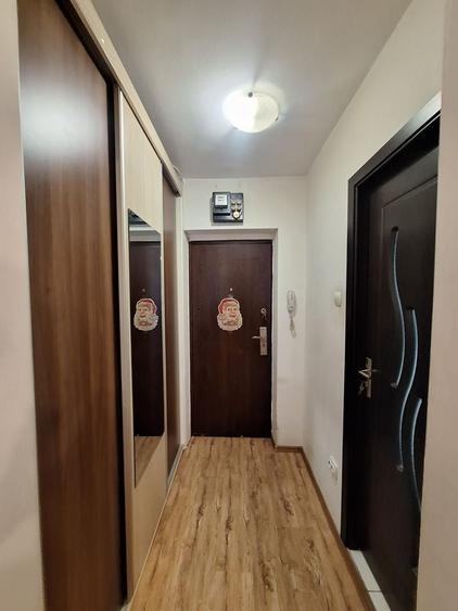 Apartament cu 2 camere semidecomandat, mobilat în Drumul Taberei
