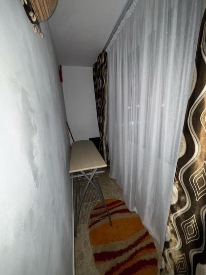 Garsonieră decomandată în Gorjului