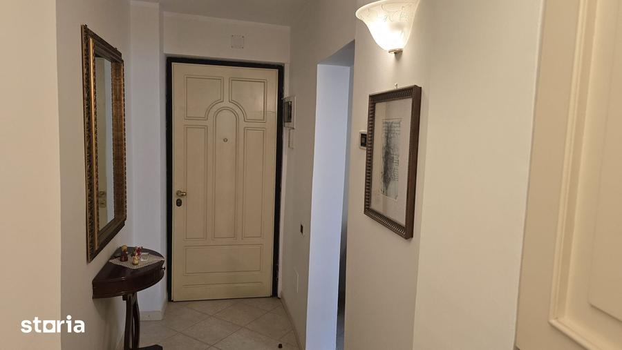 Apartament cu 4 camere în Central