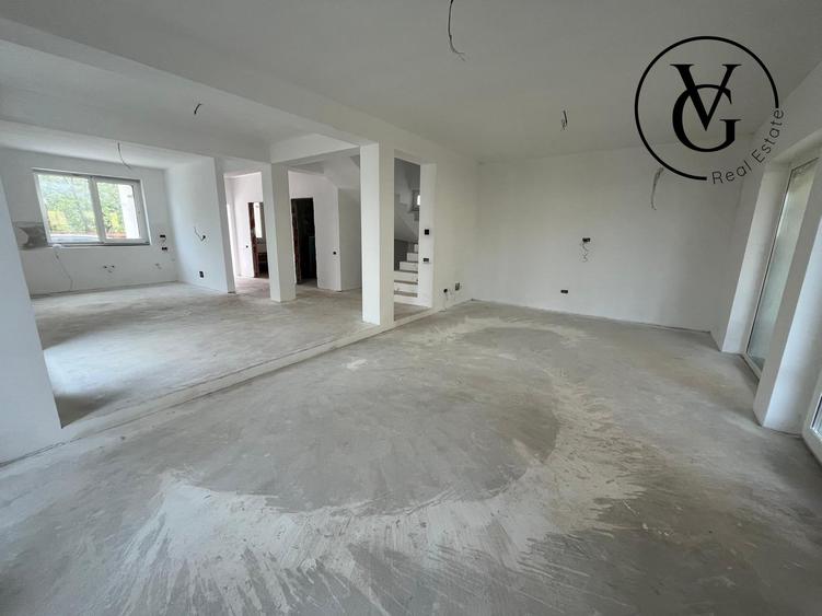 Casă individuală cu 5 camere cu Canalizare în Corbeanca