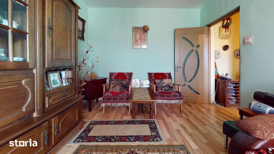 De vanzare 2 camere decomandat, etaj intermediar B-dul Grivitei - 12