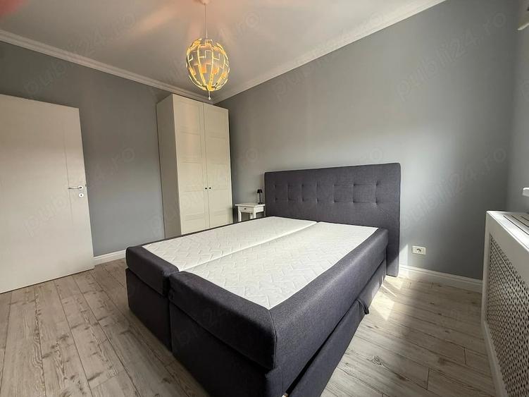 Apartament cu 3 camere semidecomandat în Central