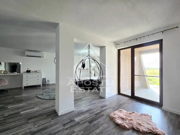 Casă cu 5 camere cu Teren 669 Mp în Șag