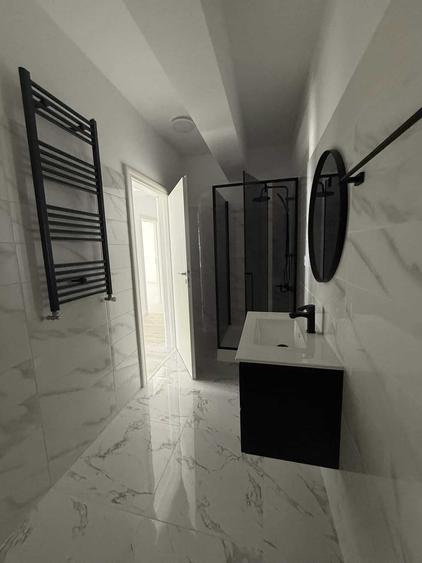 Apartament cu 3 camere decomandat în Chiajna