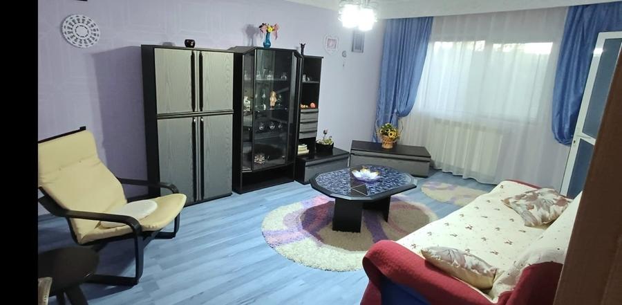 Apartament cu 2 camere decomandat, mobilat în Central