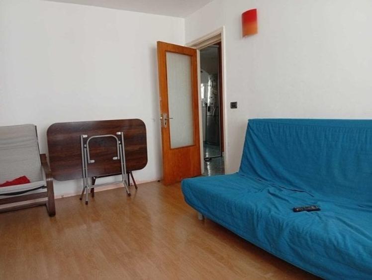 Apartament cu 3 camere decomandat în Ștefan cel Mare