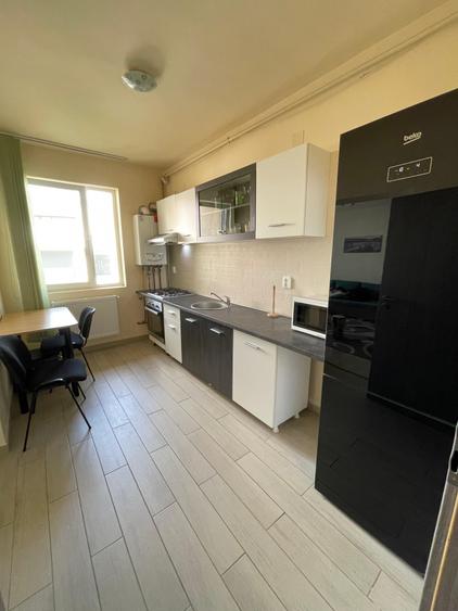 Apartament cu 3 camere decomandat, mobilat în Ghiroda