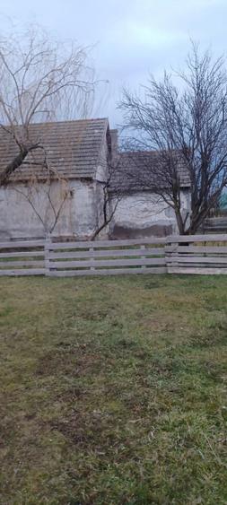 Casă cu 3 camere cu Teren 3000 Mp în Caporal Alexa
