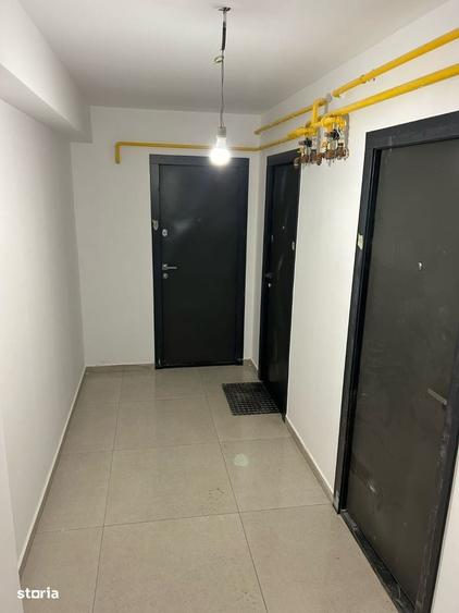 Apartament cu 3 camere în Hlincea