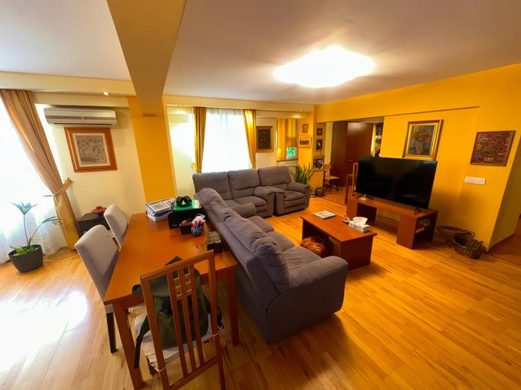 Apartament cu 4 camere semidecomandat, mobilat în Aviației