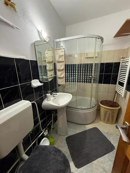 Apartament cu 2 camere decomandat în Gară