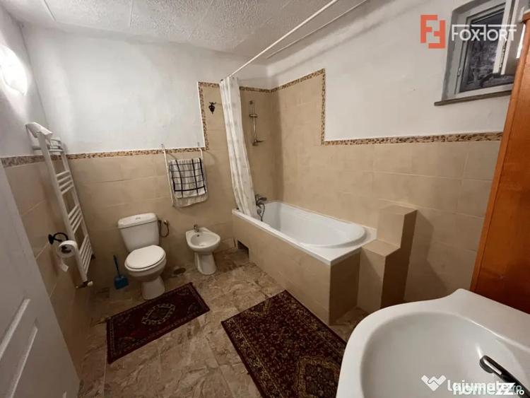 Casă cu 3 camere cu Teren 1438 Mp în Central