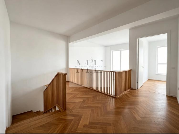 Apartament cu 3 camere decomandat în Berceni