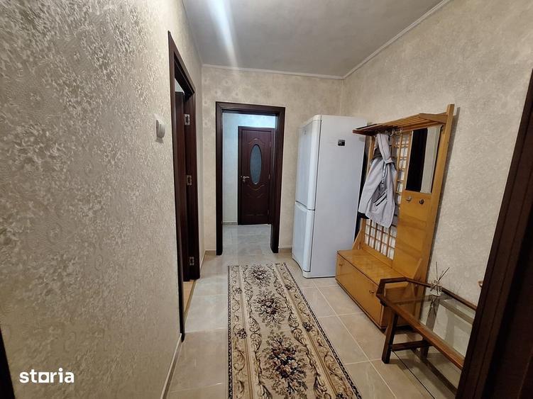 Apartament cu 3 camere, mobilat în 13 Septembrie