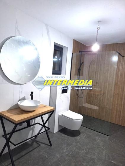 Casă individuală cu 5 camere cu Canalizare în Ighiu
